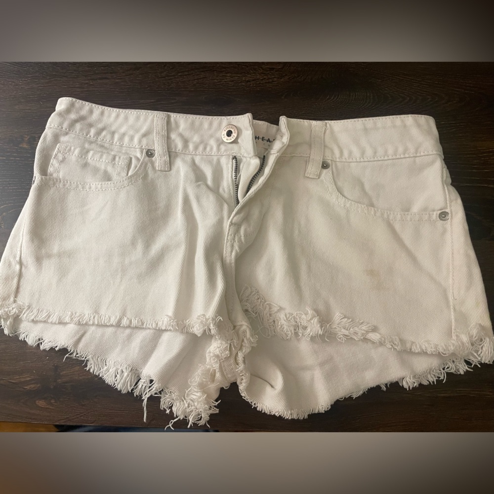 Bullhead white shorts